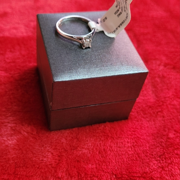 10K GOLD RING NEW - Picture 6 of 8